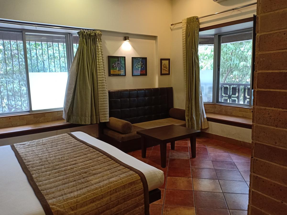 Hotel Chandralok Лонавала Экстерьер фото