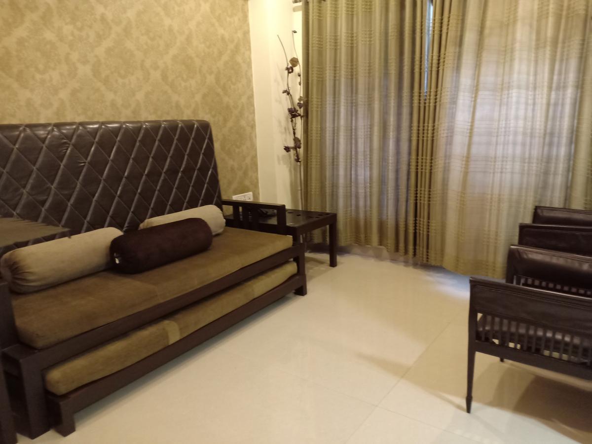 Hotel Chandralok Лонавала Экстерьер фото