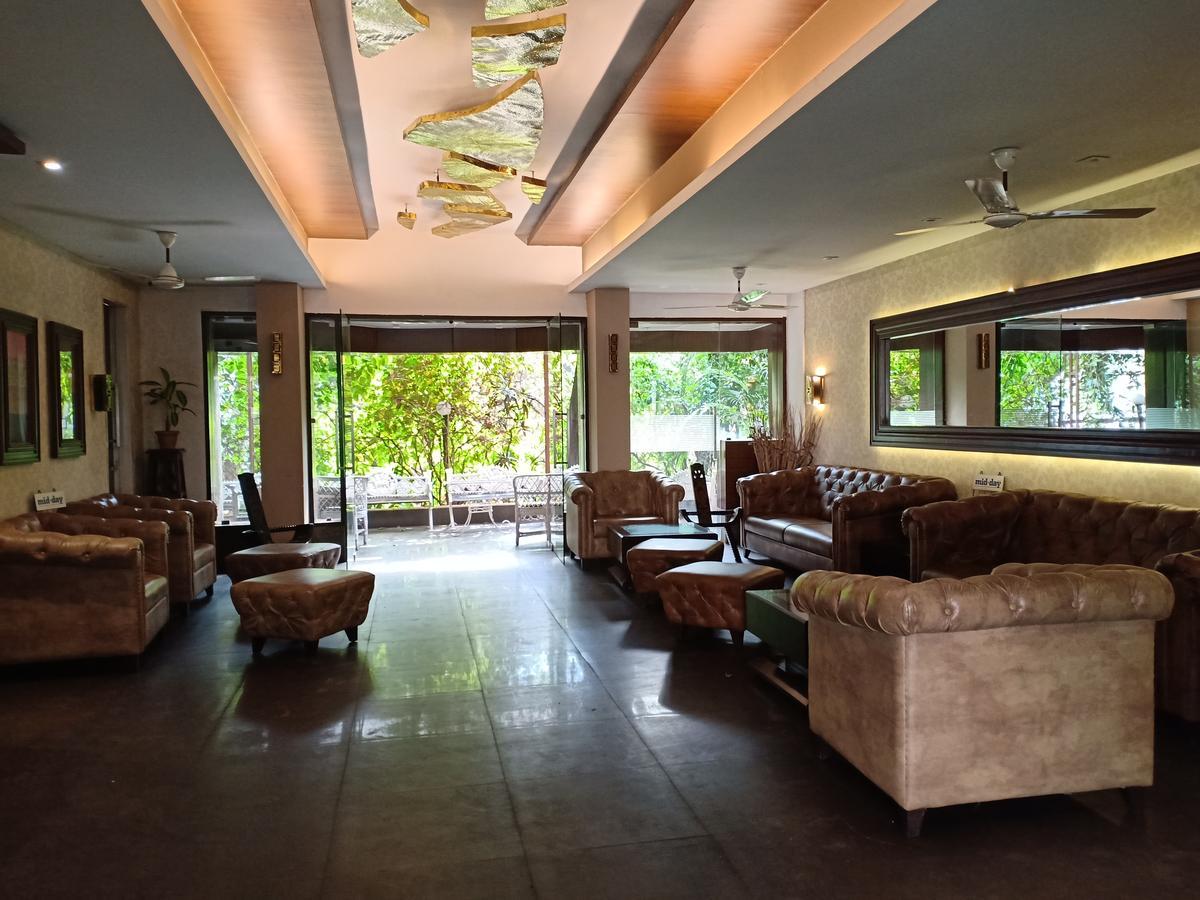 Hotel Chandralok Лонавала Экстерьер фото