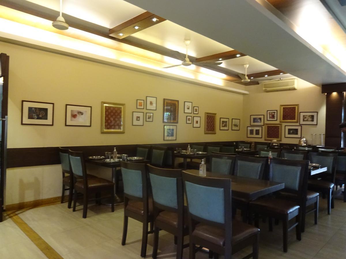 Hotel Chandralok Лонавала Экстерьер фото