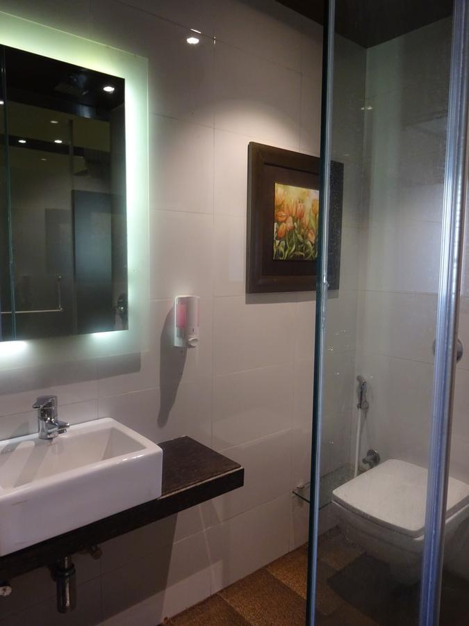 Hotel Chandralok Лонавала Экстерьер фото