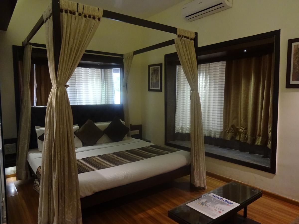 Hotel Chandralok Лонавала Экстерьер фото